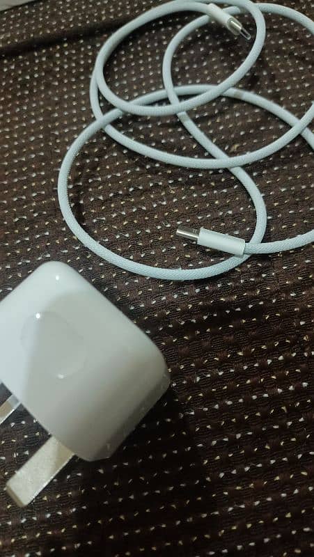 Iphone 15 pro max Original Adopter with cable 3