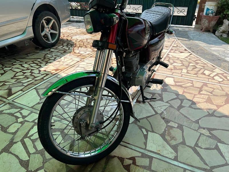 Honda 125 excellent condition 1