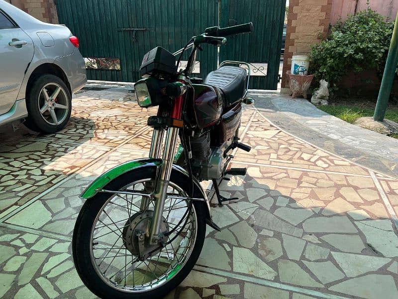 Honda 125 excellent condition 4