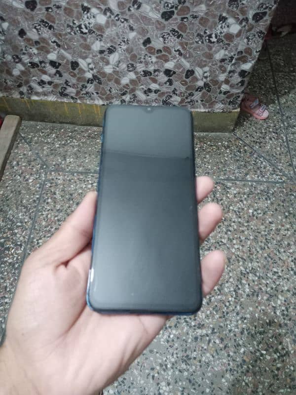 Infinix hot 10 play 2/32GB in Good condition 6000mah battery Read Add 1