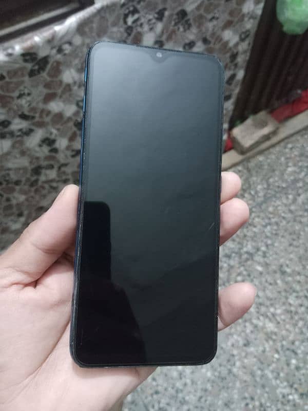 Infinix hot 10 play 2/32GB in Good condition 6000mah battery Read Add 10