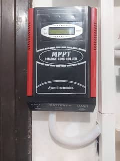 12/24volt hybrid mppt charge controller 2400 watt sported 0