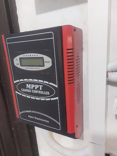 12/24volt hybrid mppt charge controller 2400 watt sported 1