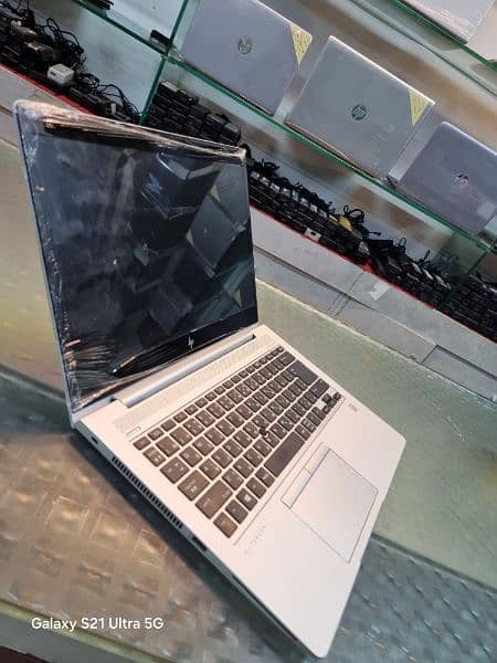 Hp Elitebook Ryzn 3 Pro 2gb card 1