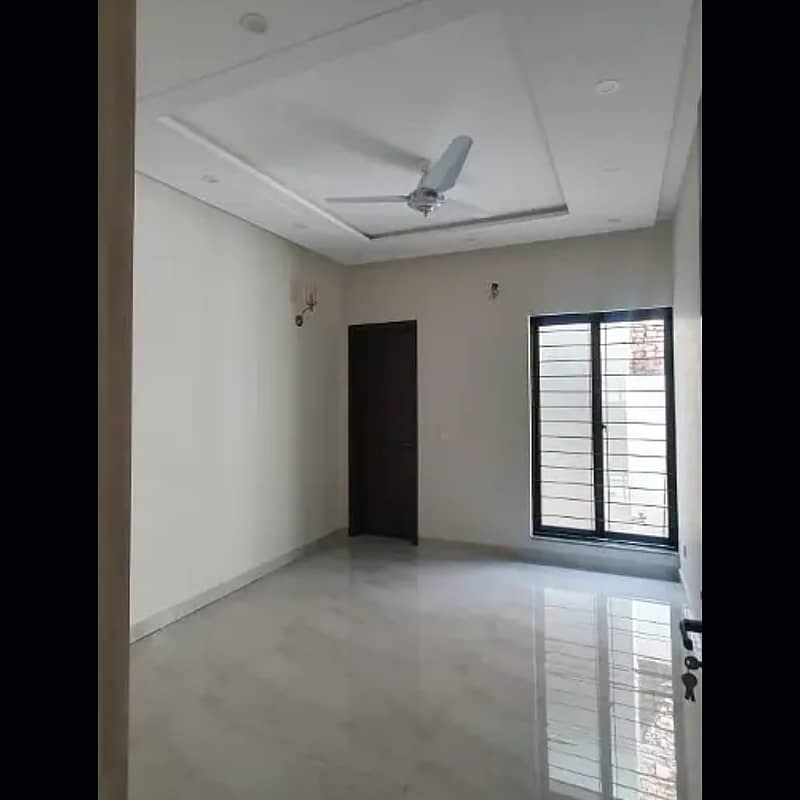 10 Marla House For Sale In Paragon City Lahore 15