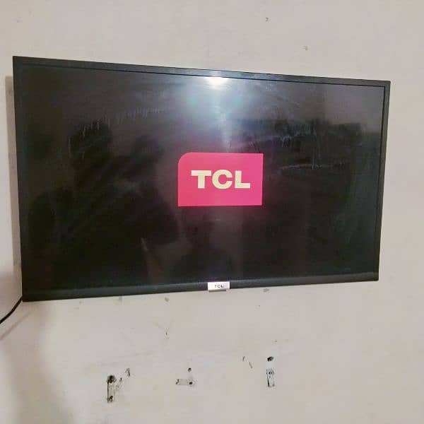 LED TV total genius 03214685040 8