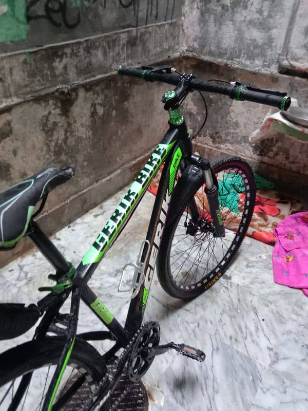 gerik bicycle hai new hai 1 month used price is negotiable 6