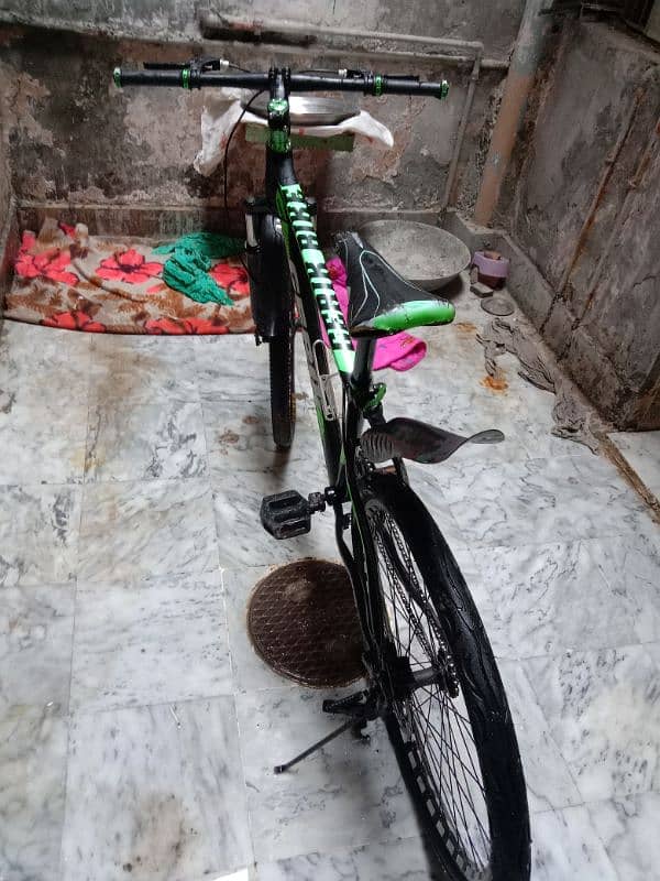 gerik bicycle hai new hai 1 month used price is negotiable 7