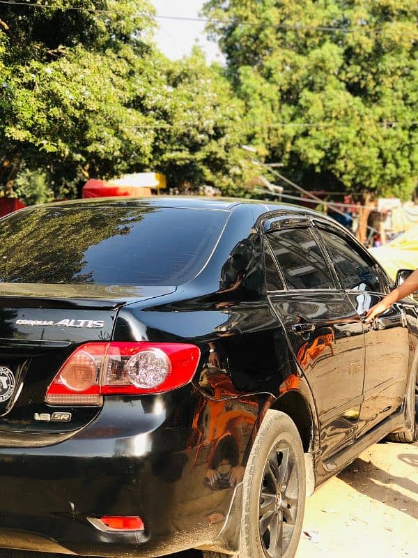 Toyota Corolla Altis 2013 4