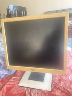 Fujitsu Monitor