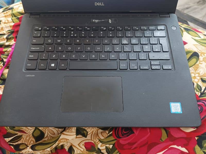 Dell Laptop 3