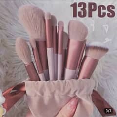 Beautiful ladies Makeup Brushes 0