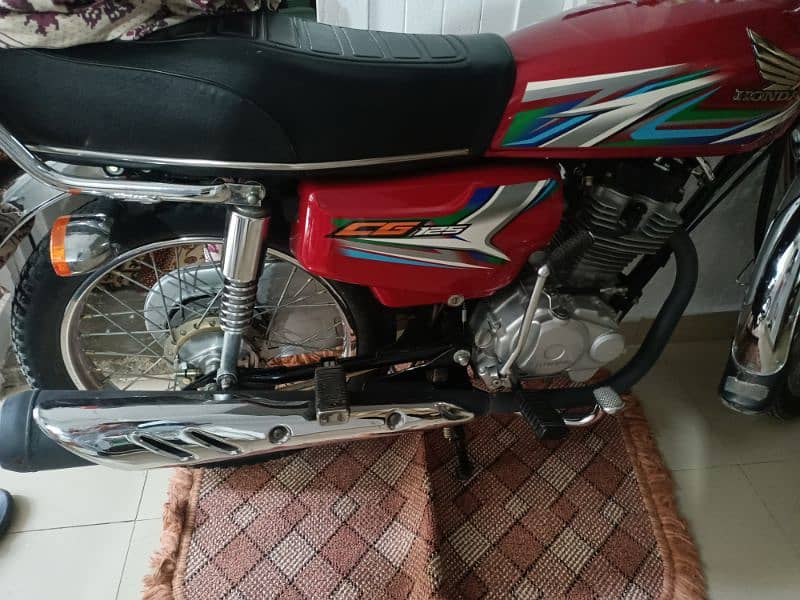 Honda 125 23/24 Islamabad Number Lush Condition 3