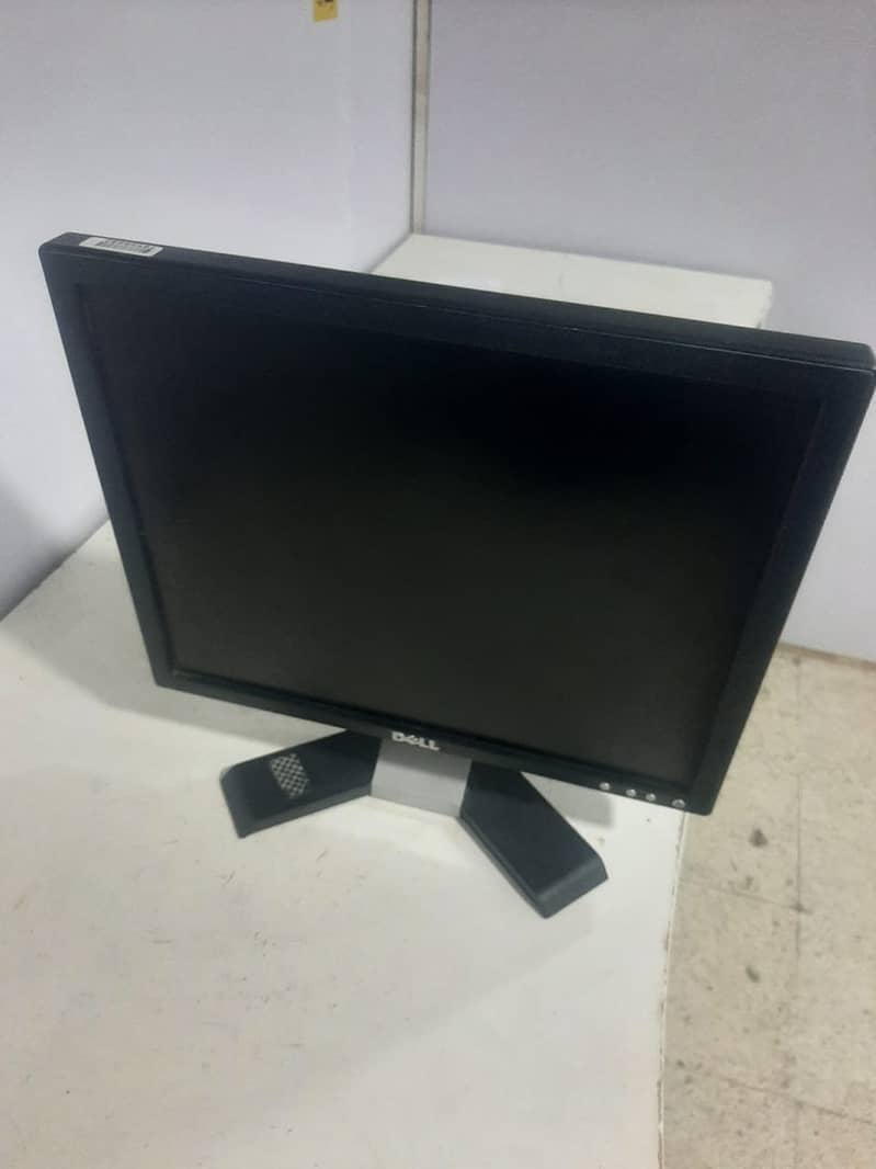 17inch Lcd 1