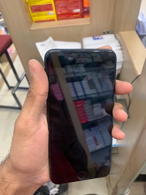 Iphone 7 plus pta approved 128gb 2