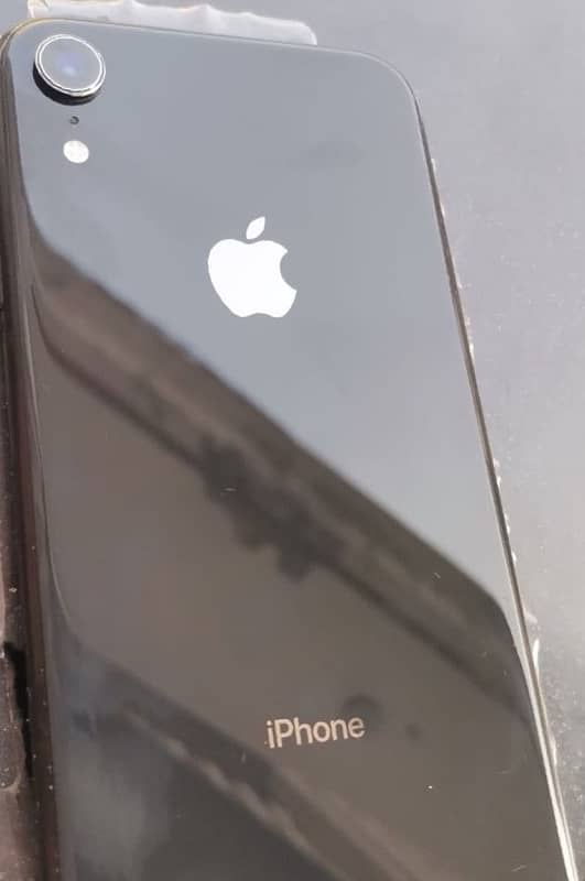 I phone XR Non PTA 128 GB 6