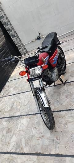 Honda 125 second owner complete documents