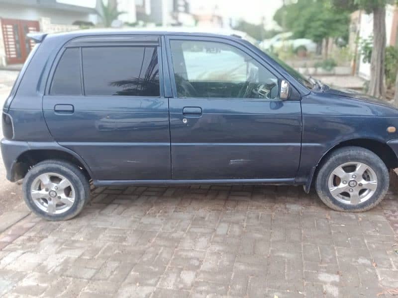 Daihatsu Cuore 2007 1