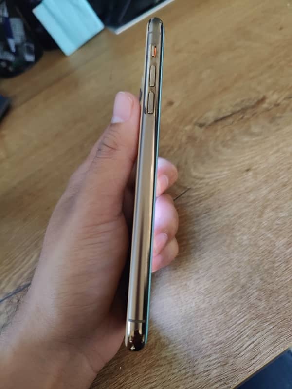 iPhone 11 Pro Max 256Gb PTA Approved 2