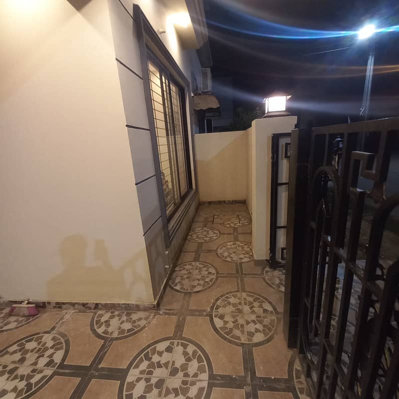 5 MARLA BRAND NEW HOUSE FOR SALE IN DHA RAHBAR 2