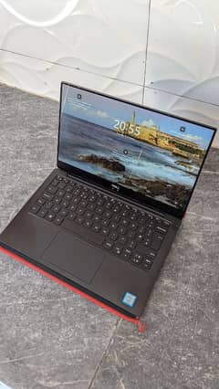 Dell XPS Core i7 8th gen very slim Laptop better than Hp