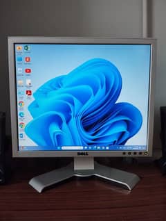 19" Dell LED Monitor 0