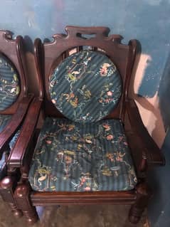 old sofa set but in good condition 0