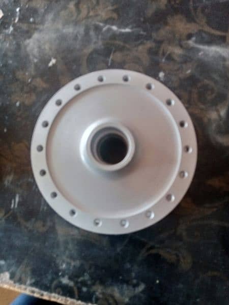 Front Hub YB and YD100 2