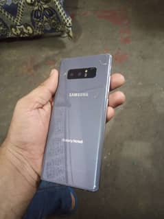 Sumsung Note 8 f glass crck doted 0