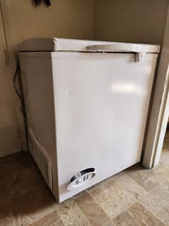 Dawlance deep freezer single door normal condition.