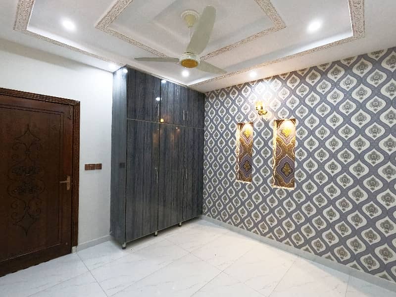 5 MARLA BRAND NEW HOUSE FOR SALE AT THE HEART OF LAHORE (ARCHITECT SOCIETY NEAR UCP) 29