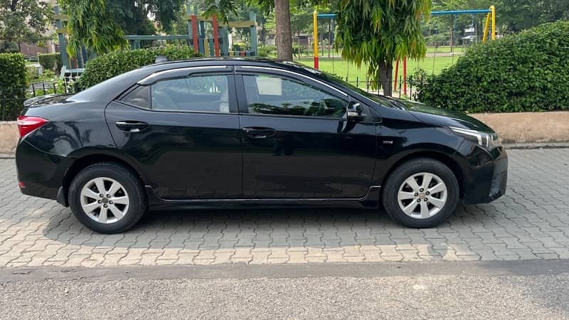 Toyota Corolla GLI 2015 Auto 5