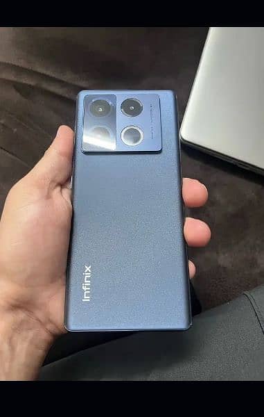 Infinix Note 40 pro 6