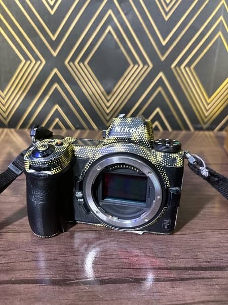 Nikon Z6 With 35mm 1.4 & Ftz Adapter 0