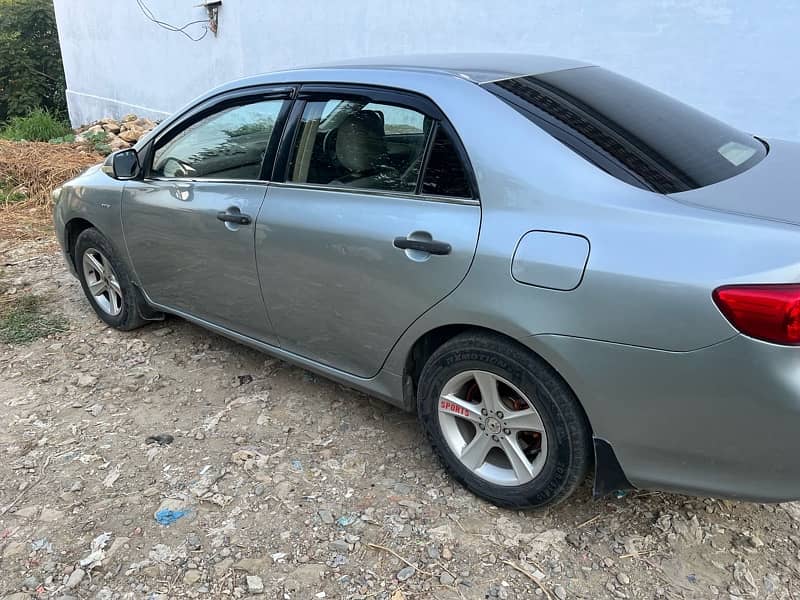 Toyota Corolla GLI 2010 4