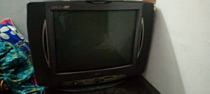 27 inches LG T. V used but still in good condition 9