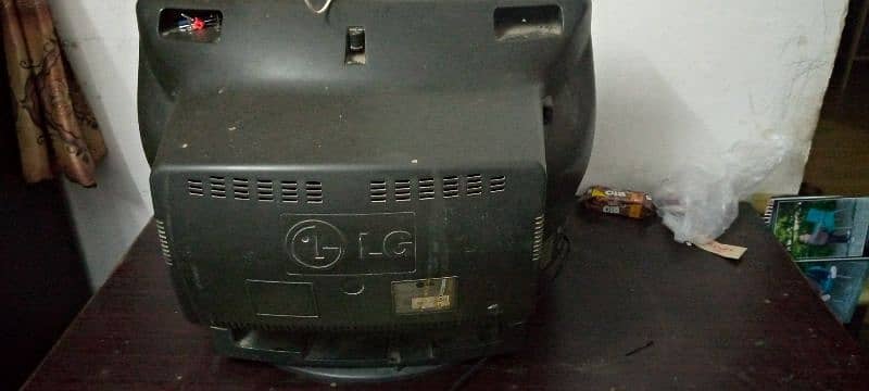 27 inches LG T. V used but still in good condition 11