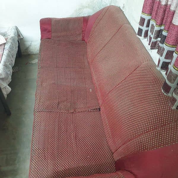 Sofa 3 seaters at lowest price 1