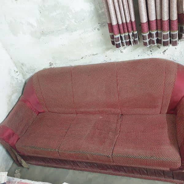 Sofa 3 seaters at lowest price 2