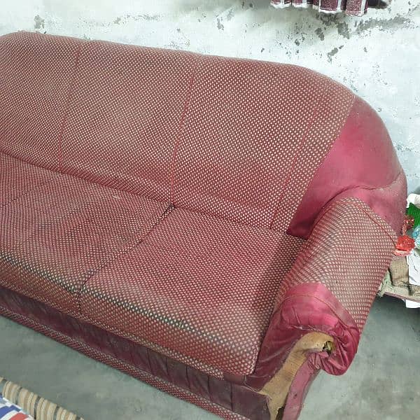 Sofa 3 seaters at lowest price 3