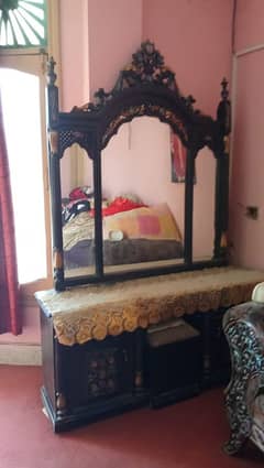 chinyoti bed and dressing table