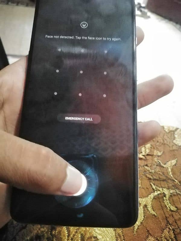 one plus 7t. (8 128) exchange possible* back corner se crack halki si 5