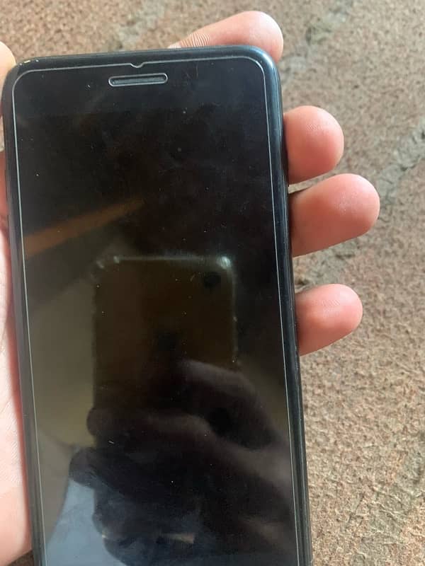 Iphone 7+ 128 gb non pta Exchange possible with any iphone 2