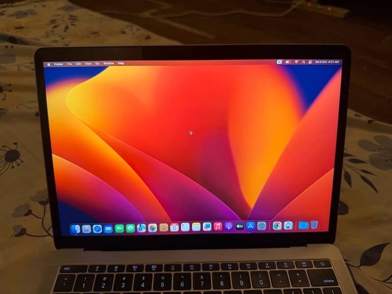 MacBook Pro 2017 in Neat & Clean Condition 1