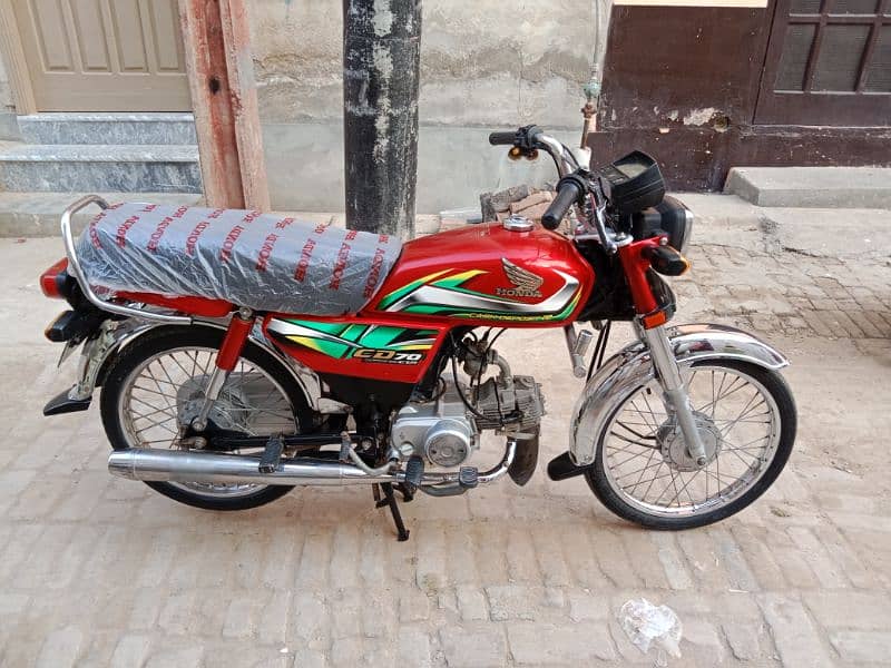 Honda CD 70 Model 21/22 for sale 0301.1952338 0316.2486186 3