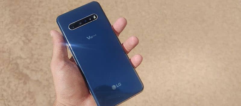 LG V60 8/128 gaming beast 0