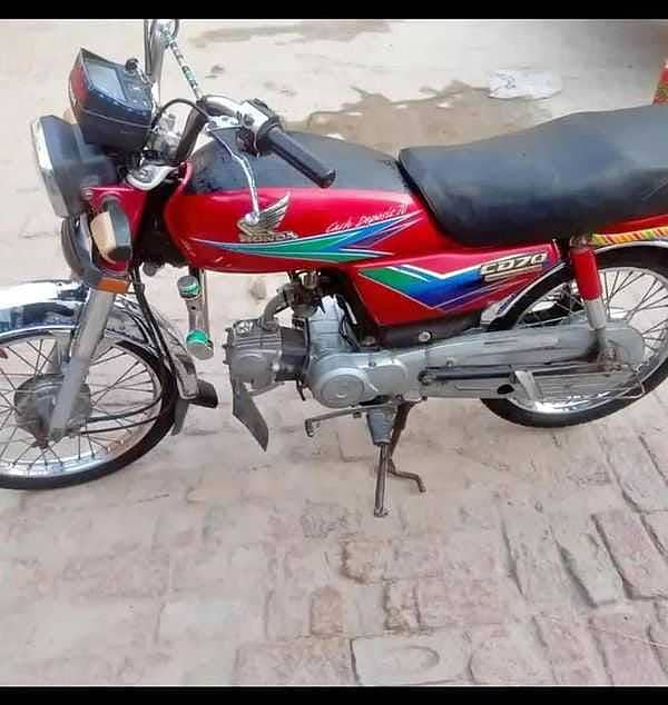 Honda 70 CD 2013 model 1