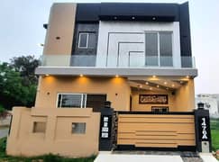 DHA 9 TOWN 6.5 MARLA HOUSE FOR RENT IN A BLOCK 0