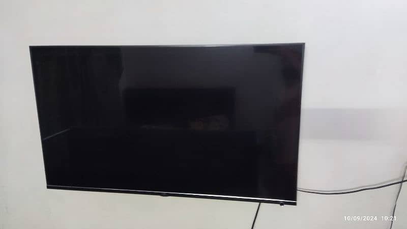 TCL 43"  Smart TV 4K UHD 6