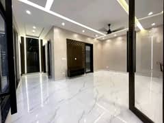 BEAUTIFUL UPPER PORTION FOR RENT AVAILABLE 0